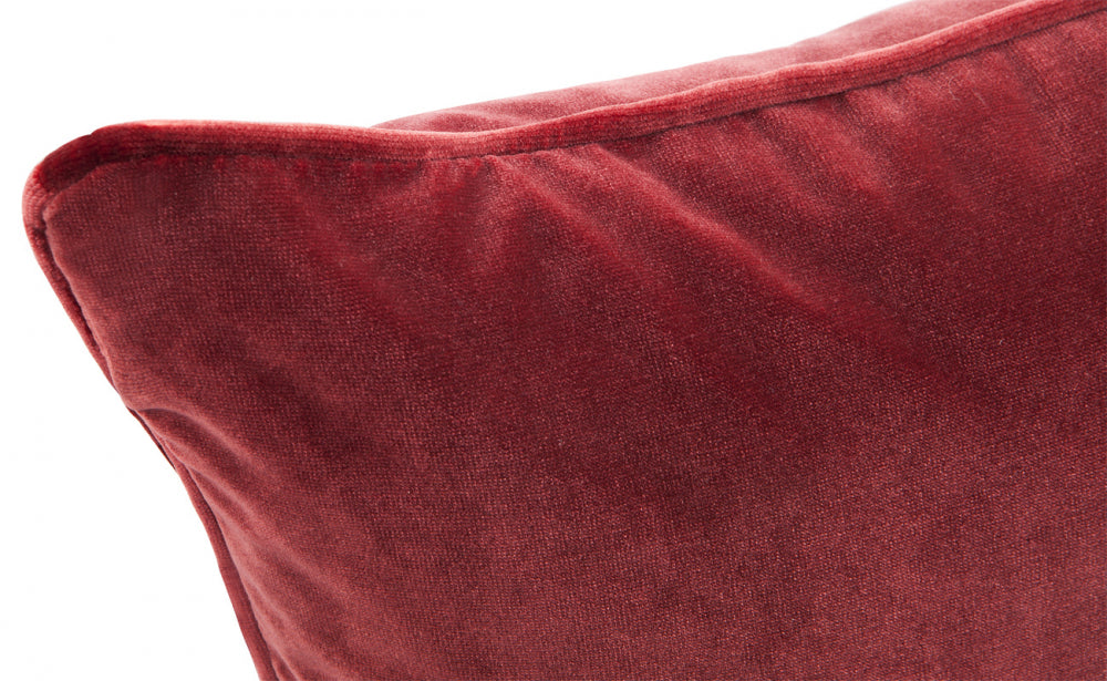 Luxe Velvet Cushion in Bordeaux