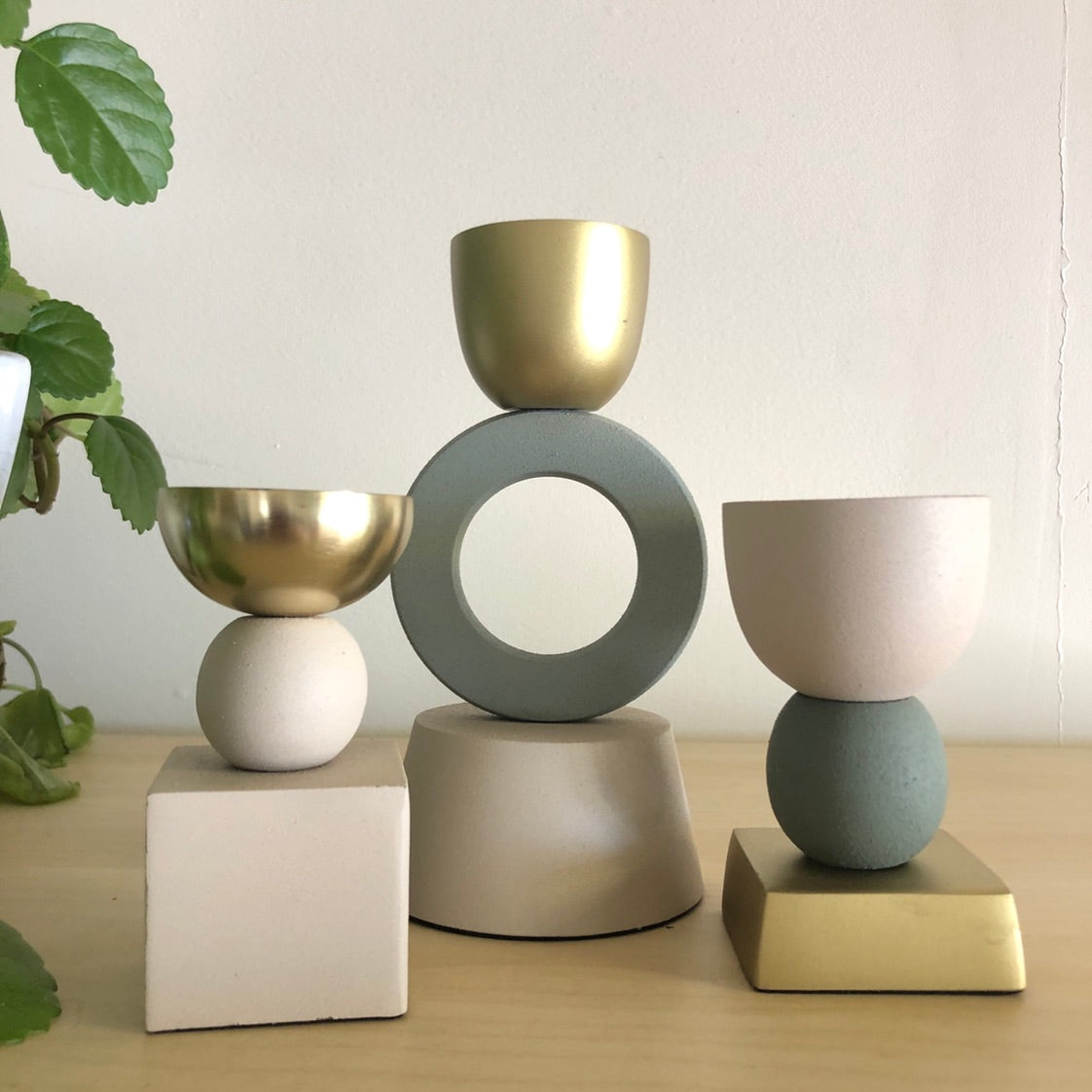 Frankie Metal Candle/Incence Holder