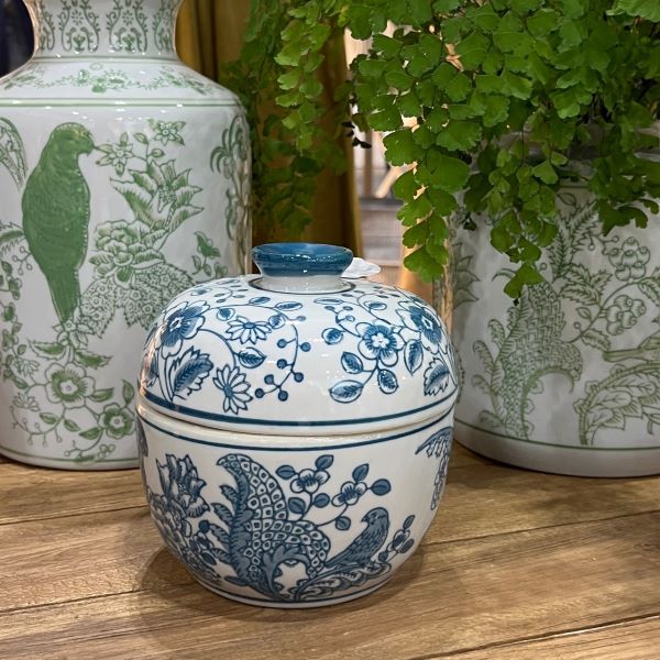 Chinoiserie Round Jar in Blue