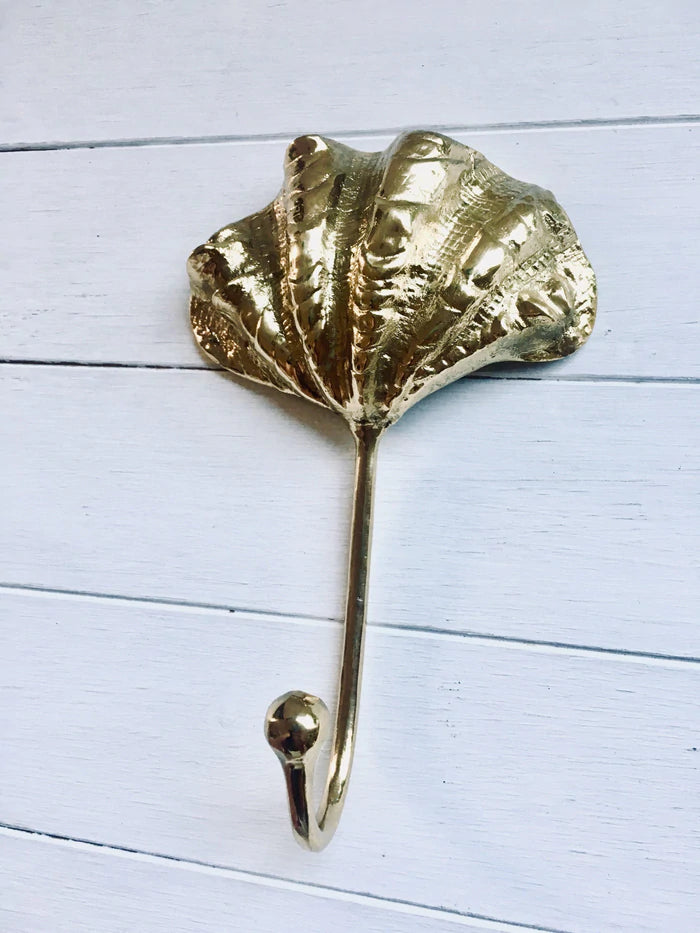 Brass Clam Wall Hanger