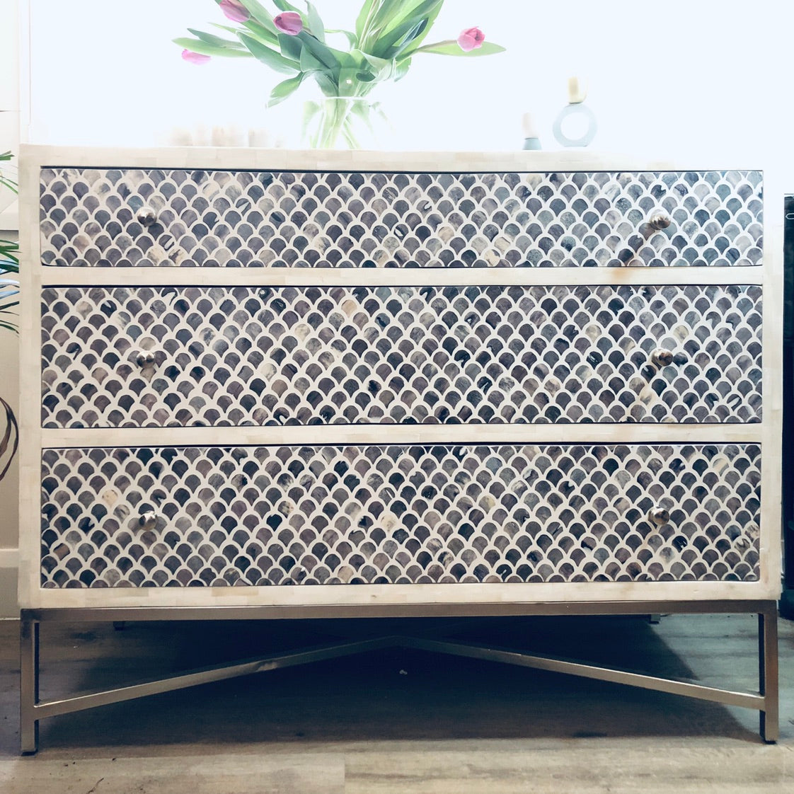 Scallop Bone Inlay 3 Drawer Chest in Grey