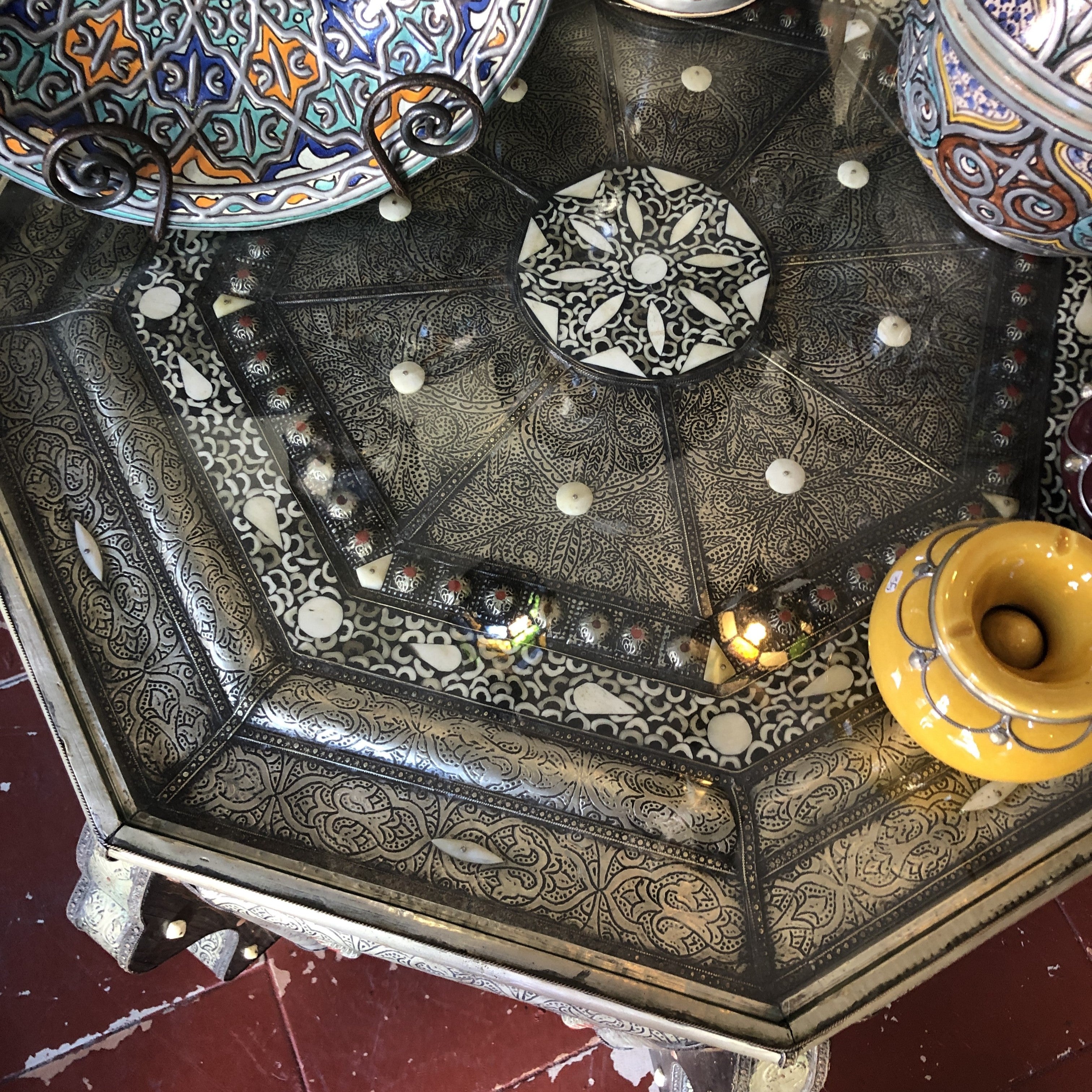 Sultan's Tea Table in Silver Nickel