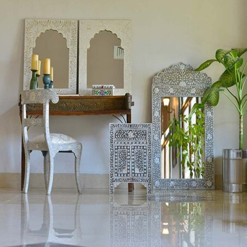 Bone Inlay Arch Jarokha Mirror in Black