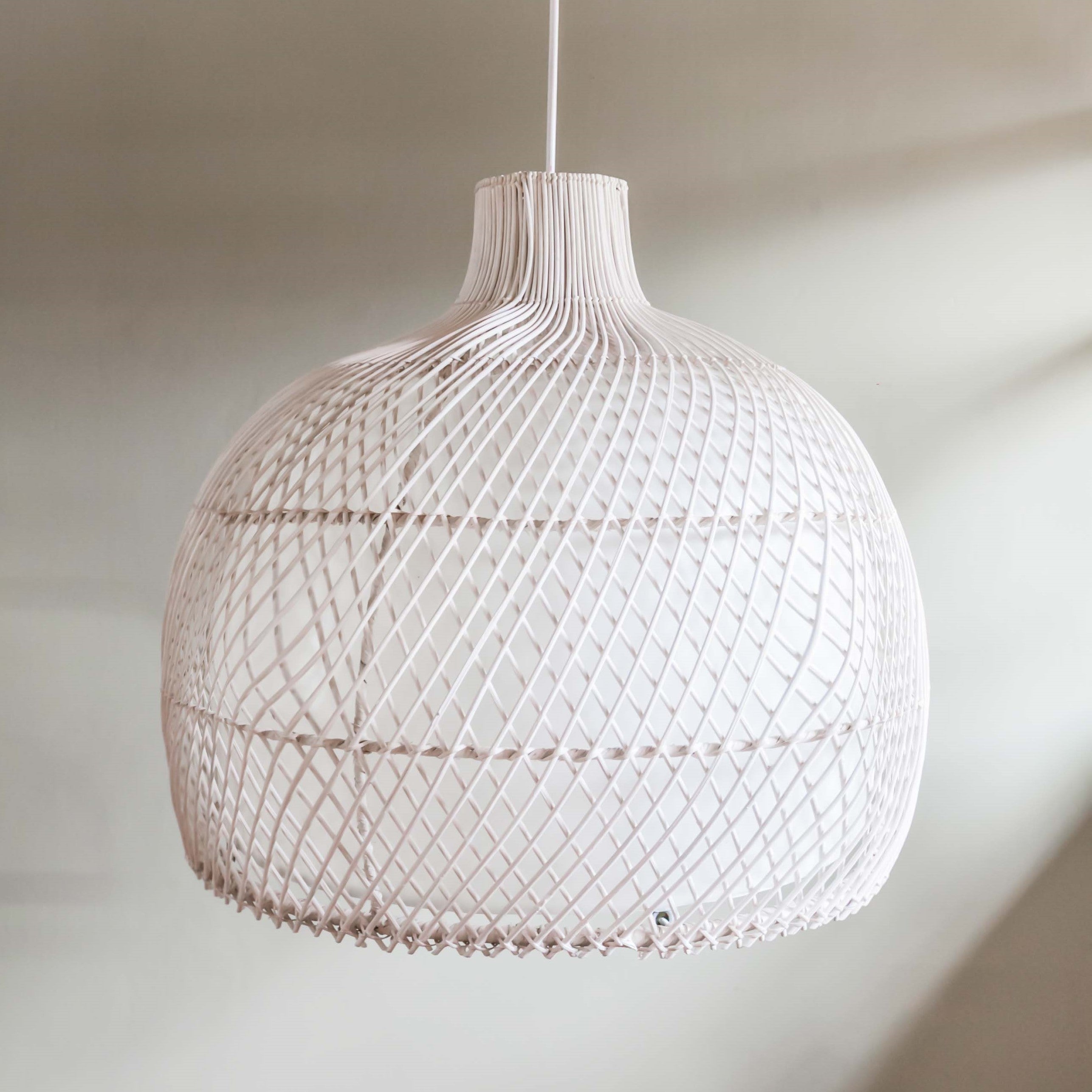 Bahamas Pendant In White