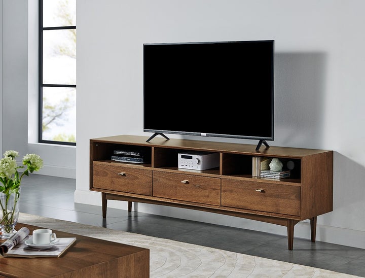 Saki Entertainment Unit - Clearance