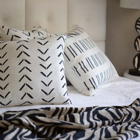 Zebra Bush Throw in Ebony & Ecru