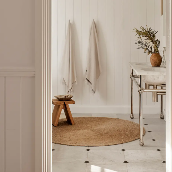 Lucine Round Jute Rug