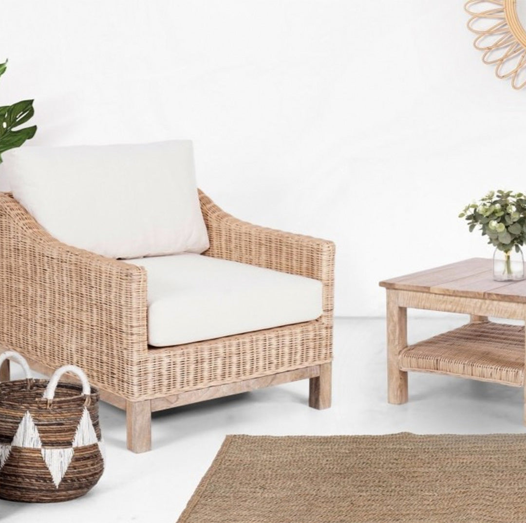 Armchairs & Sofas