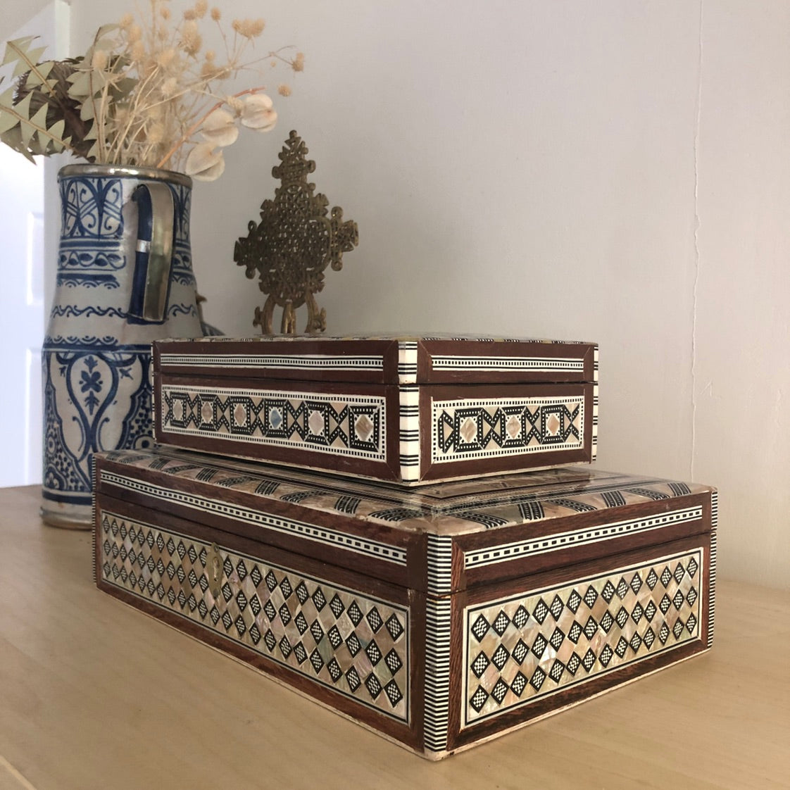 Mother of Pearl Inlay Bedside Cabinet in Grey - WS#1