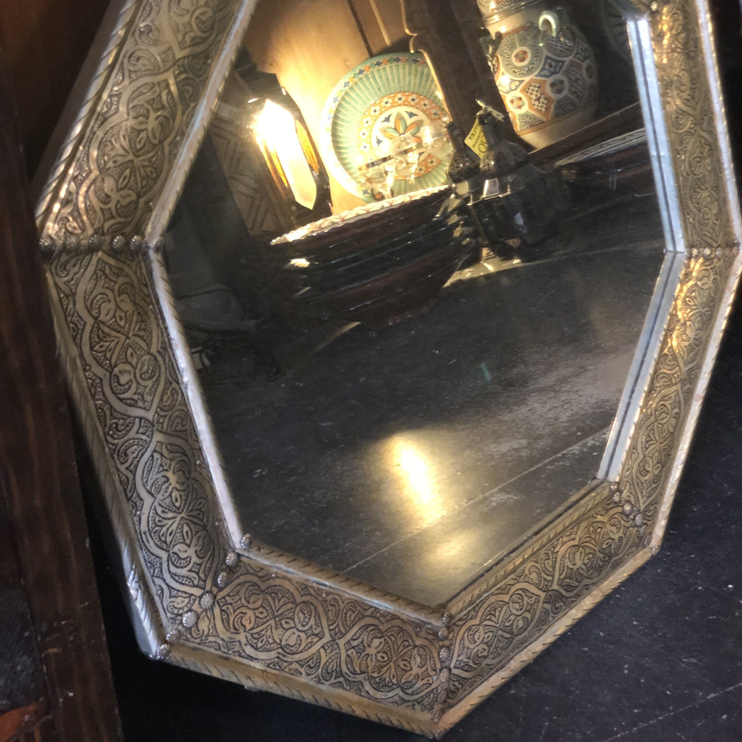 Hexagonal Mirror