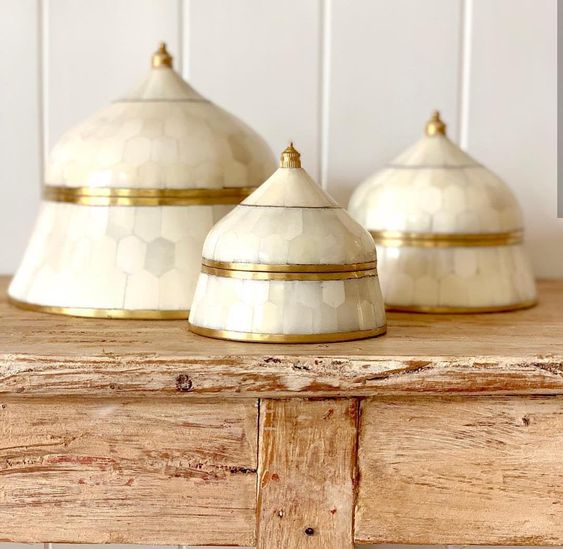 Bone Suri  Box in White