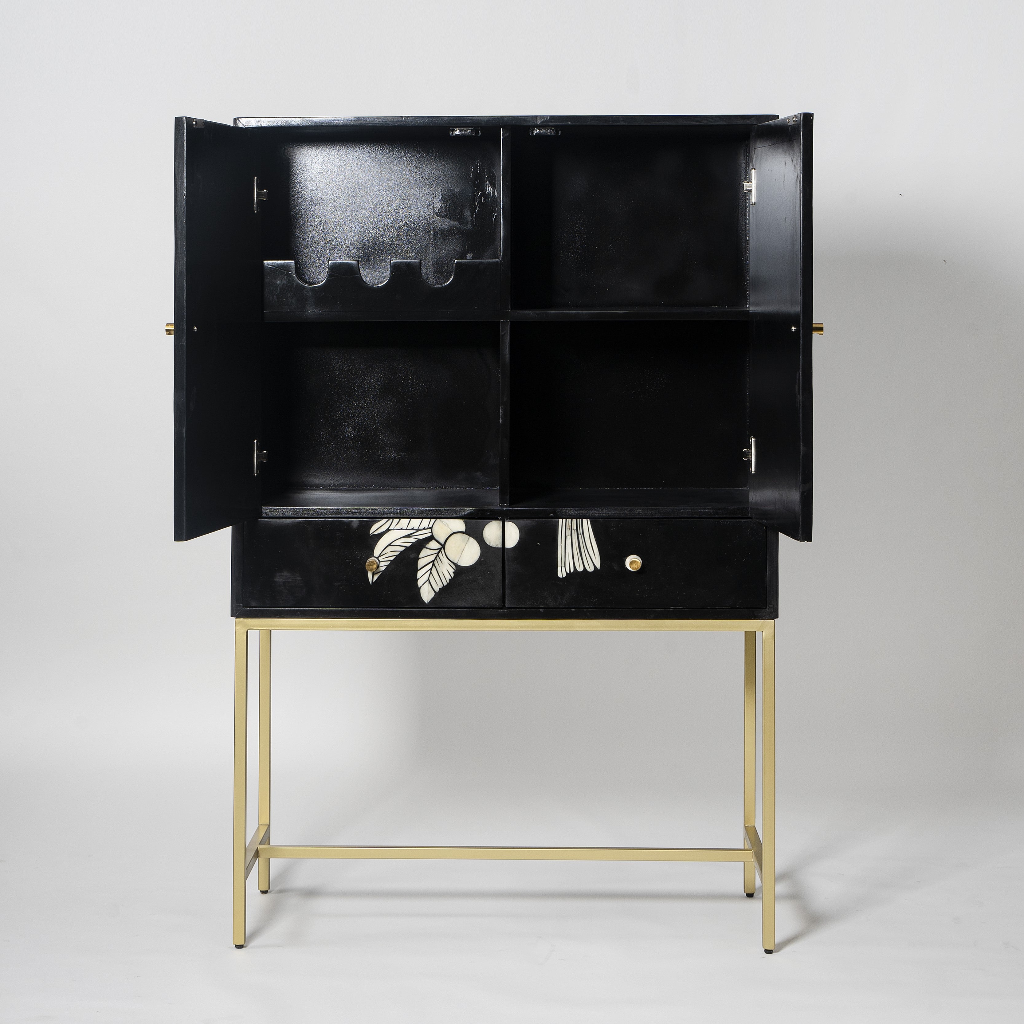 Mother of Pearl Inlay Provincial 3 Drawer Dresser in Black
