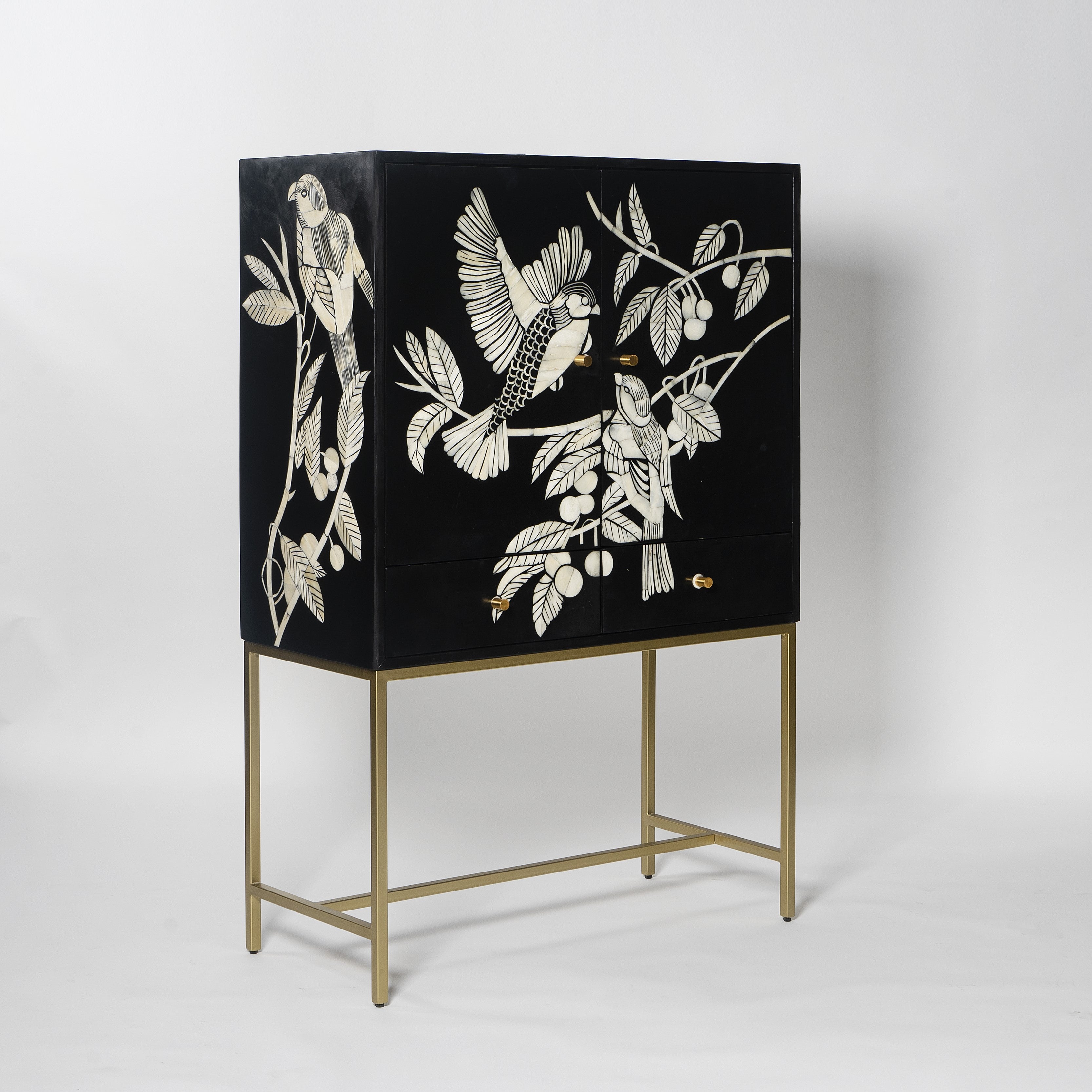 Mother of Pearl Inlay Provincial 3 Drawer Dresser in Black