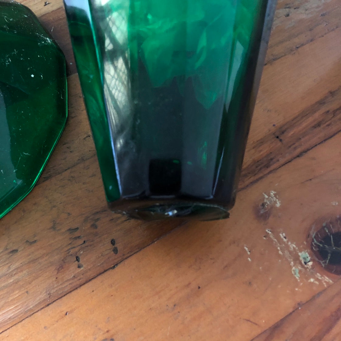 Diamond Jade Vase Green