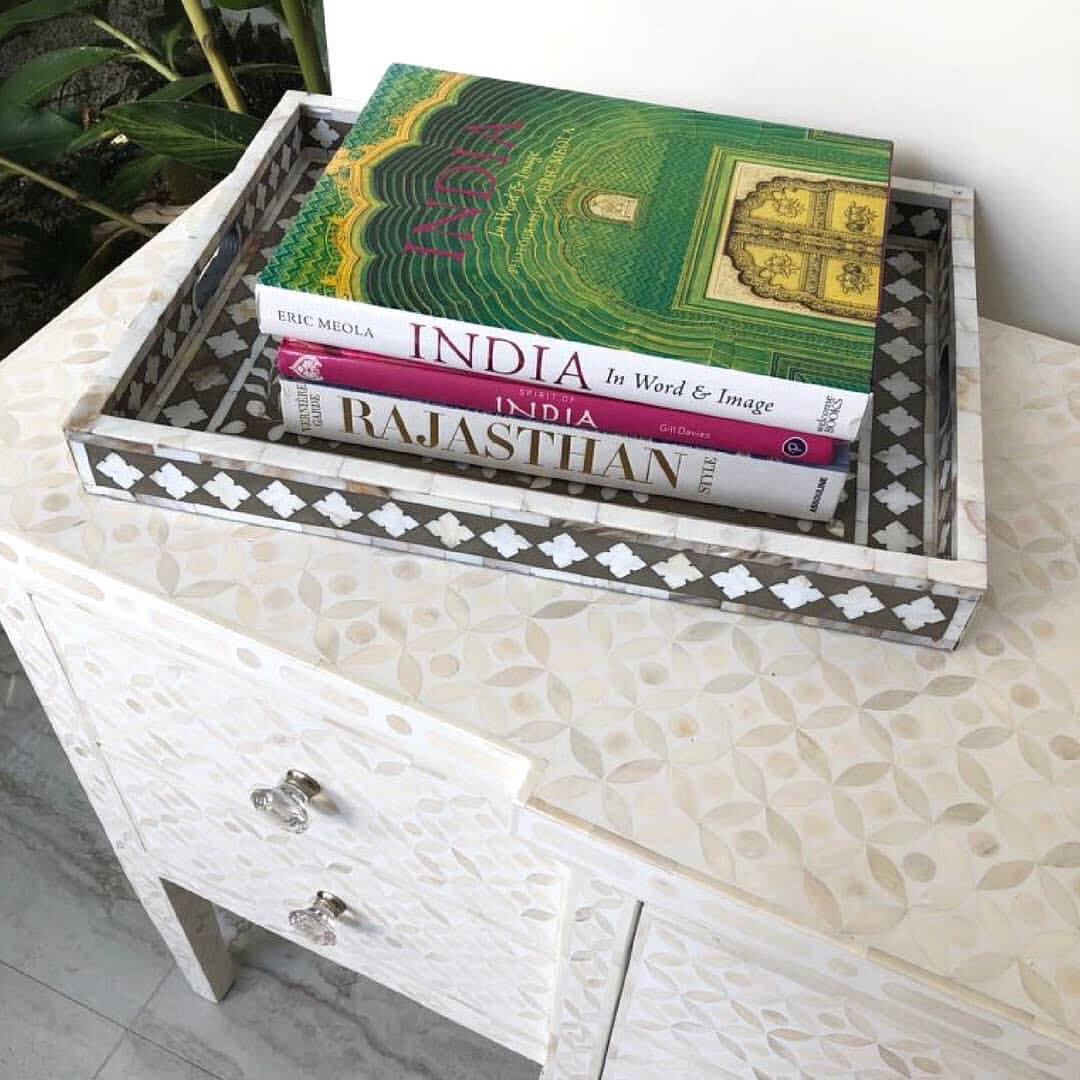 Bone Inlay Eye Design 6 Drawer Dresser in White