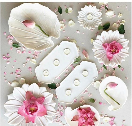 Marble Mishka Tray in White