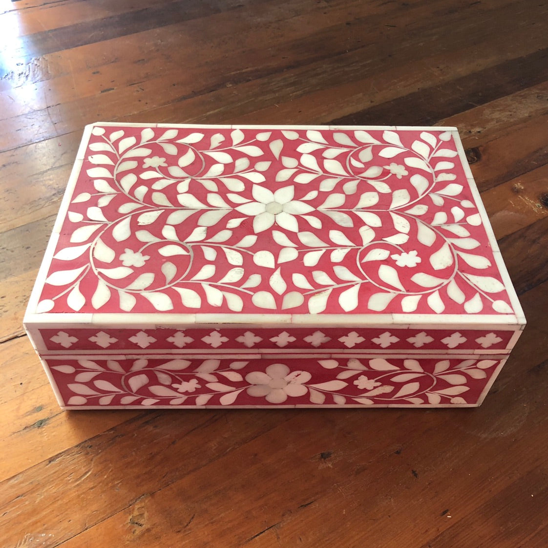 Zohi Interiors Signature Collection : Bone Inlay Large Box in Floral/Crimson