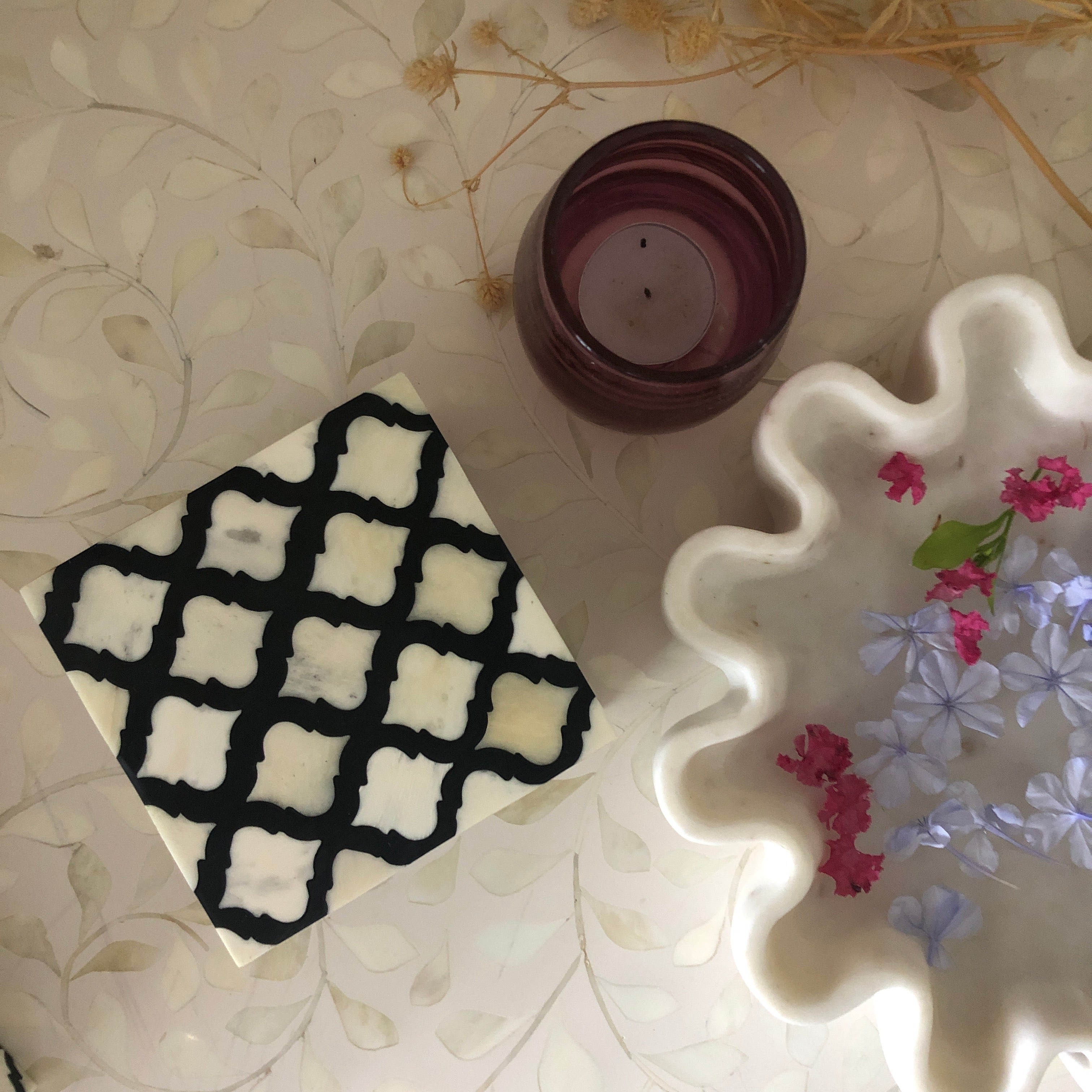 Bone Inlay Box in Reverse Quatrefoil Black