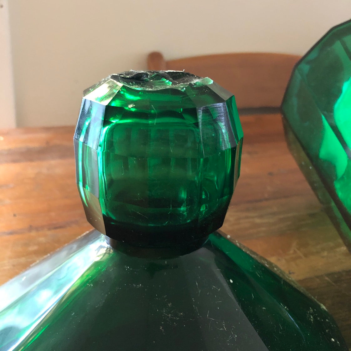 Diamond Jade Vase Green