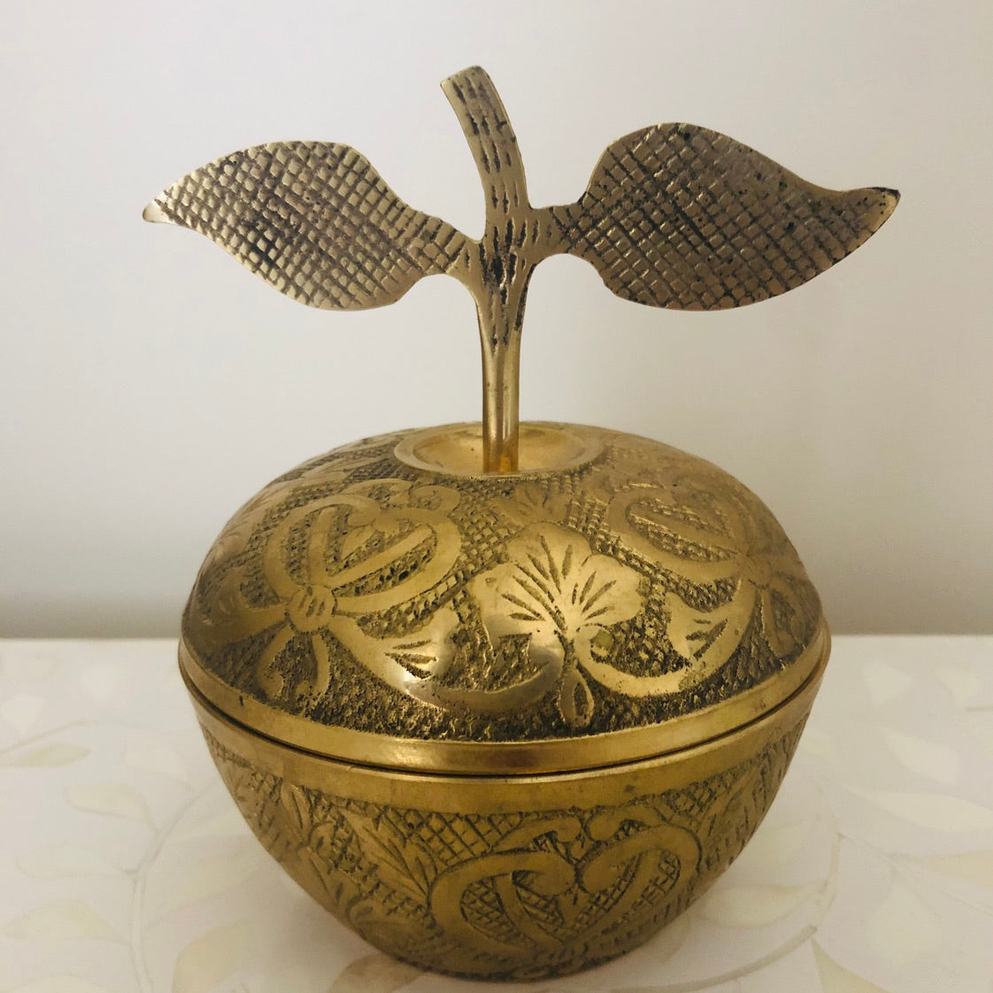 Lemon Lady Vase in Green