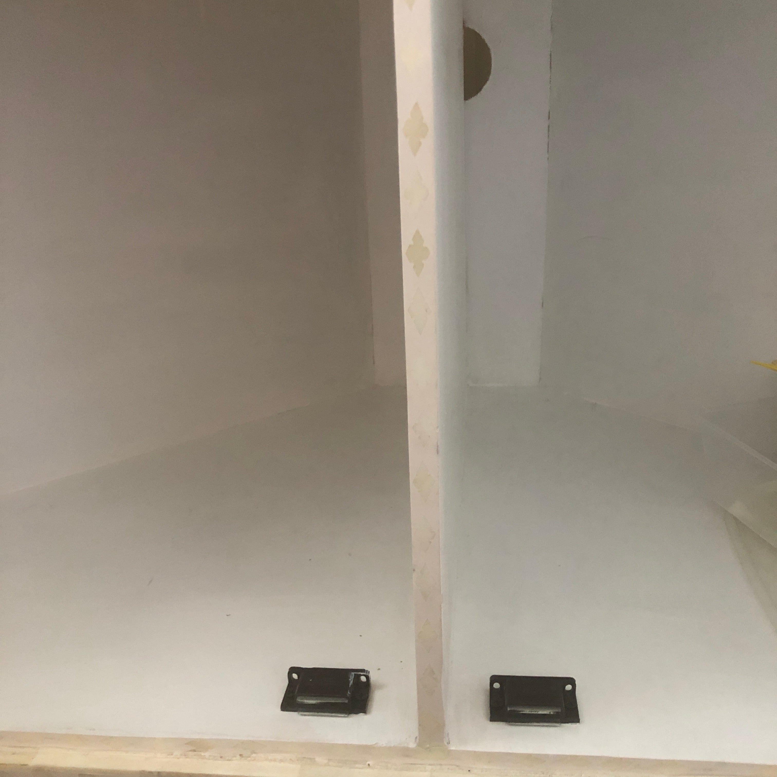 Bone Inlay Corner Cabinet in White - Warehouse Sale