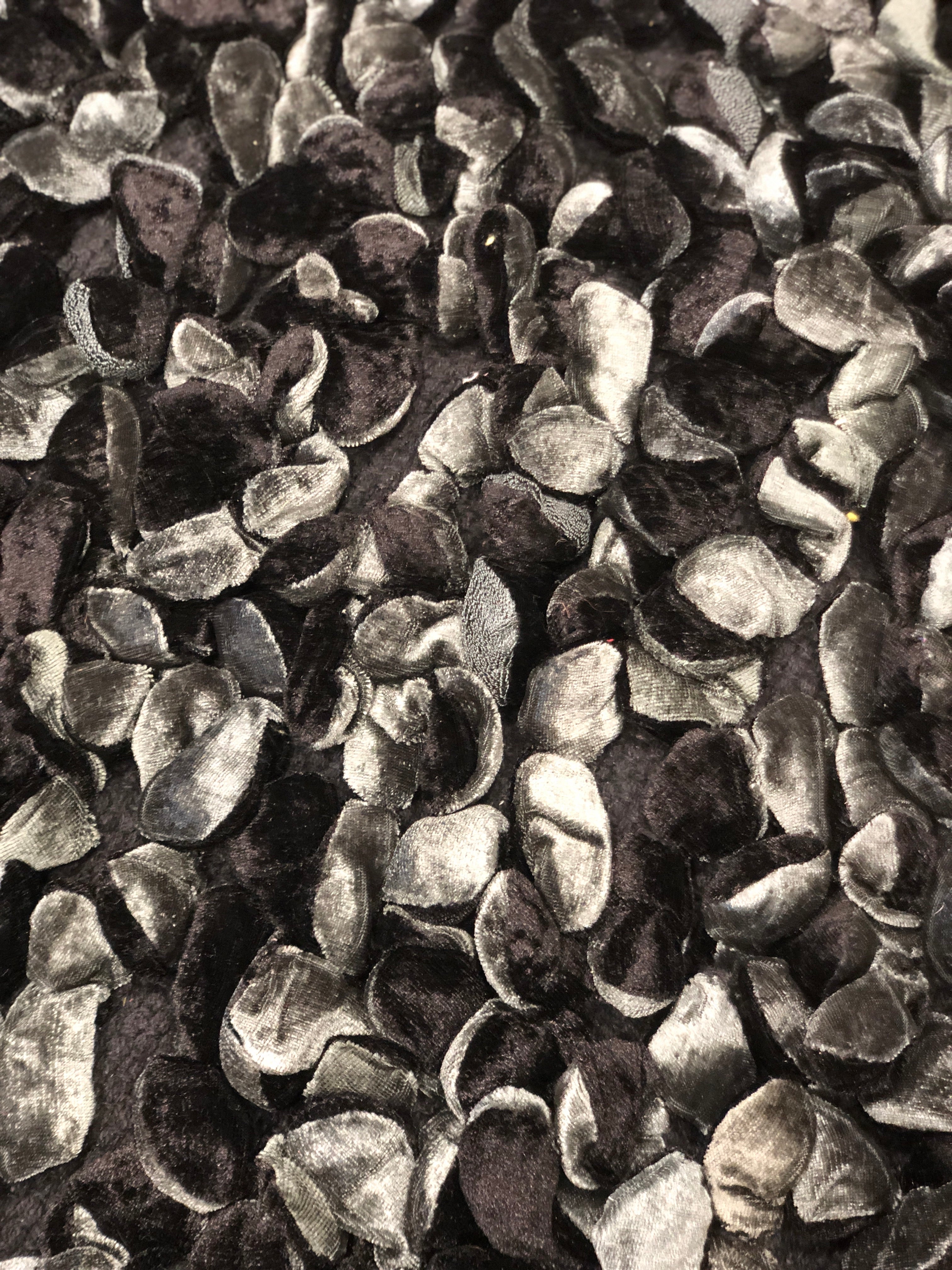 Velveteen Rug in Charcoal