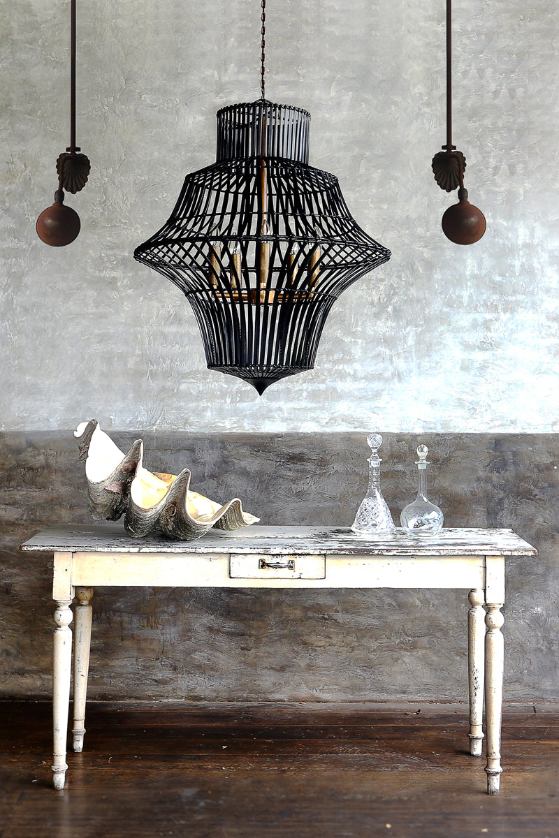 Nantucket Pendant in Black