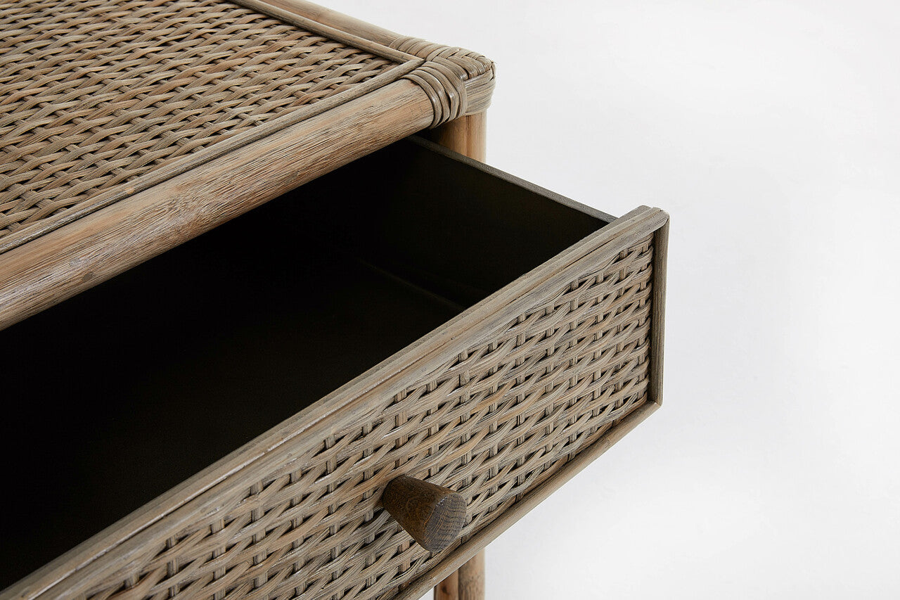 Amara Bedside
