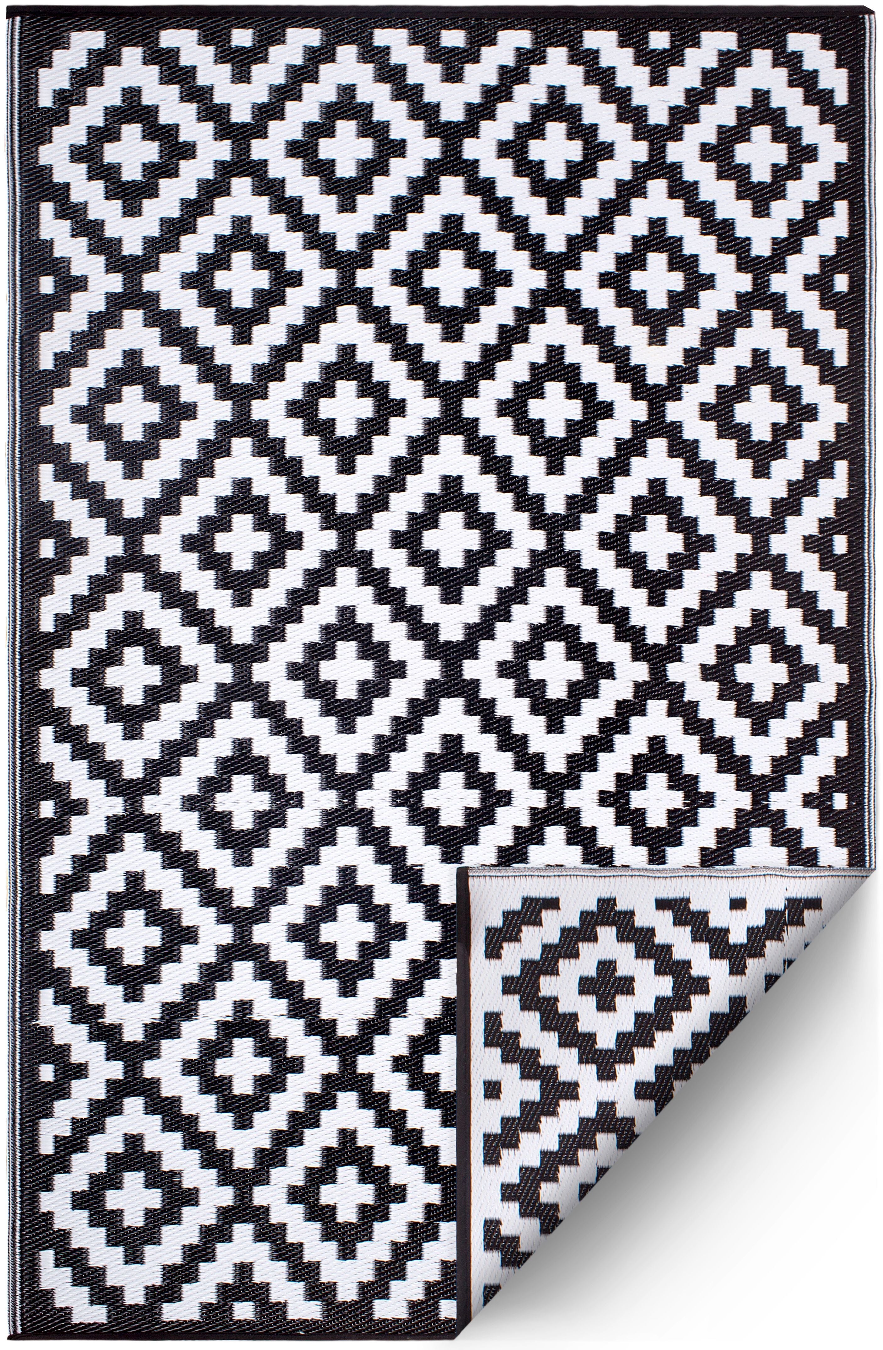 Aztec Recycled Plastic Outdoor Rug