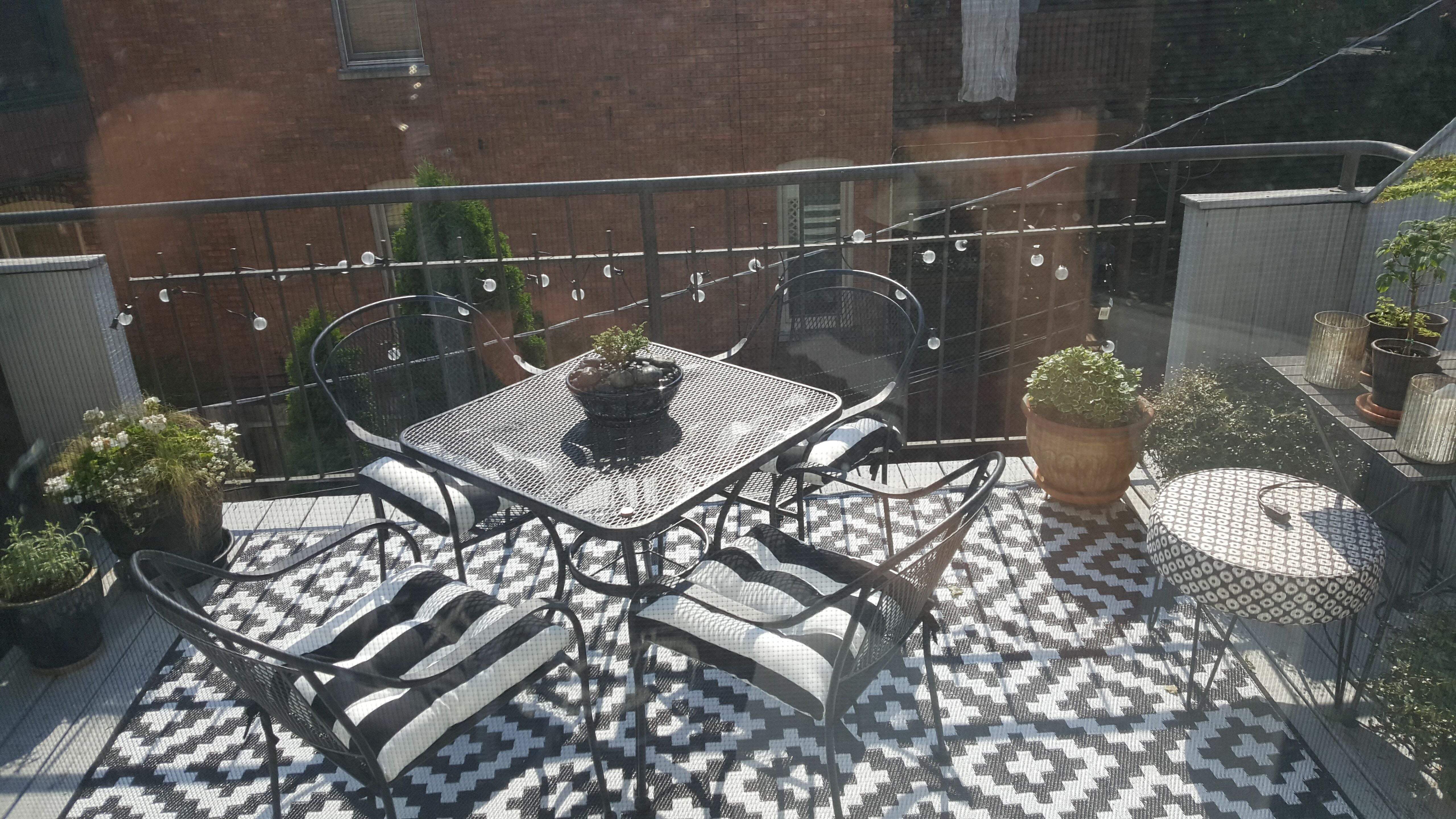 Aztec Recycled Plastic Outdoor Rug