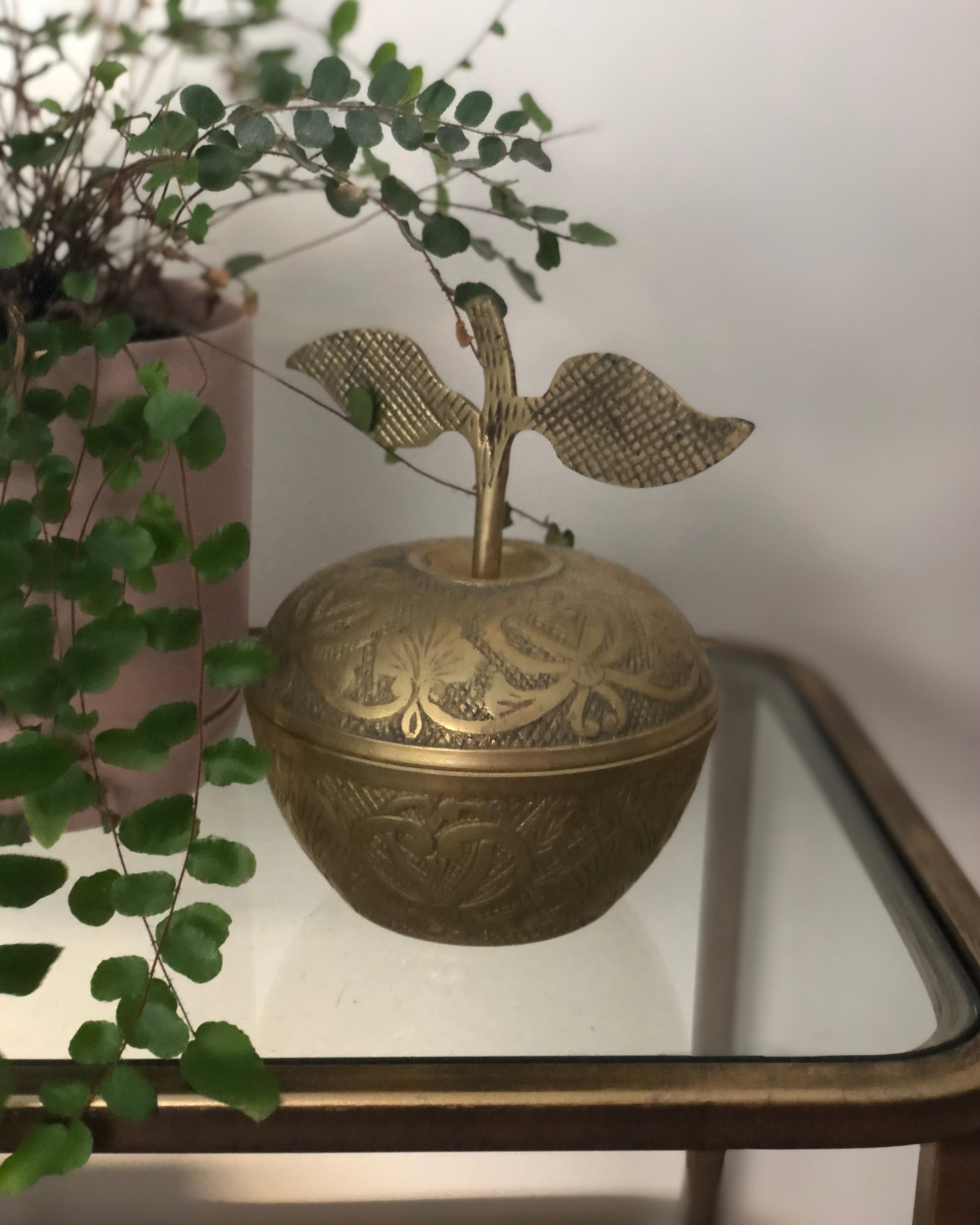 Lemon Lady Vase in Green