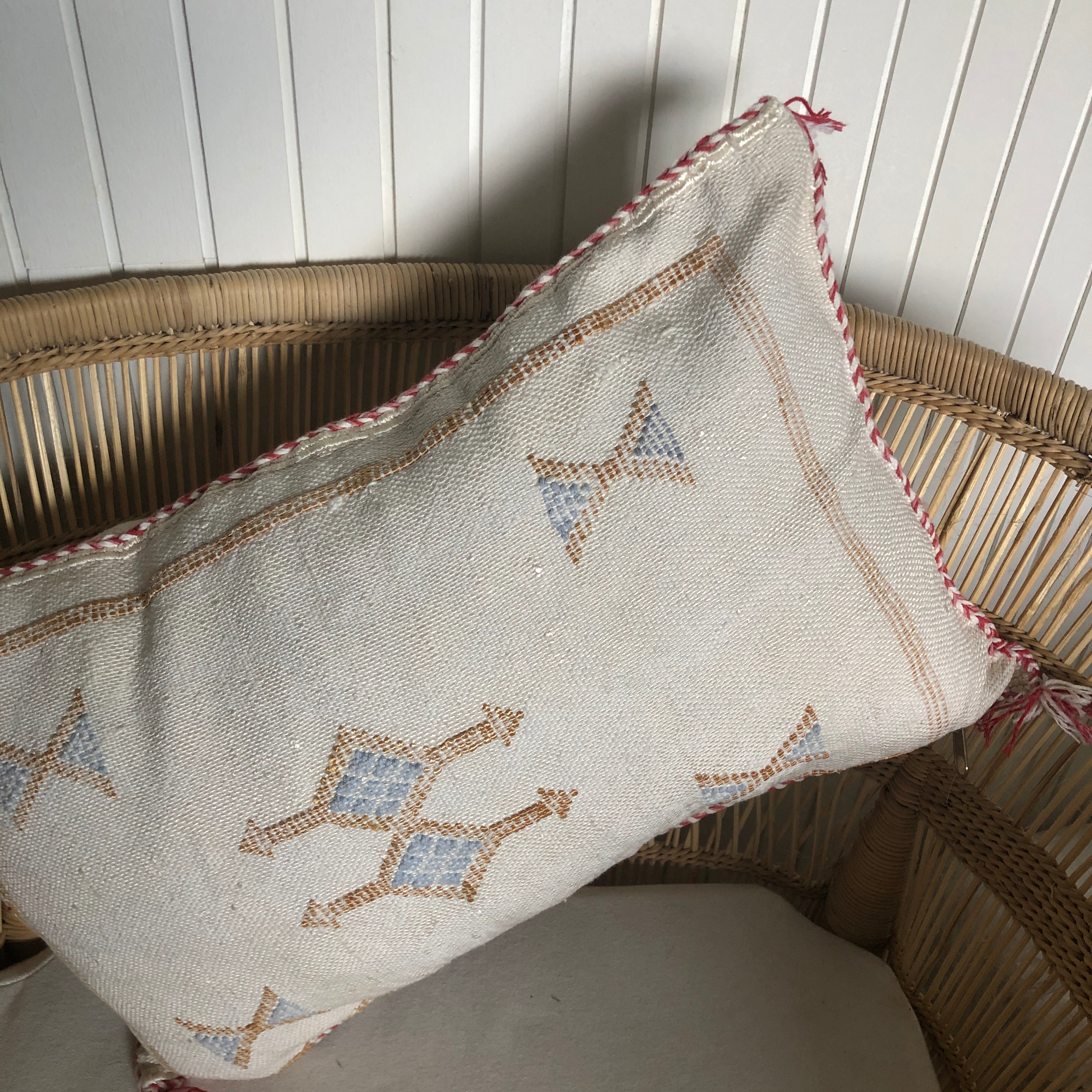 Rectangular Moroccan Cactus Silk Pillow in Natural