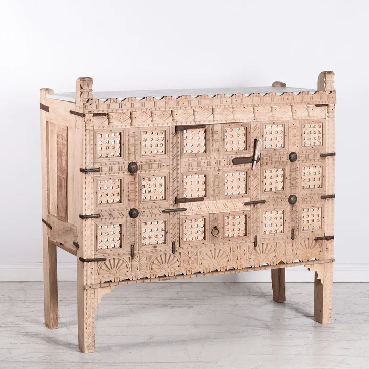 Indian Bleached Cabinet/Damchiya