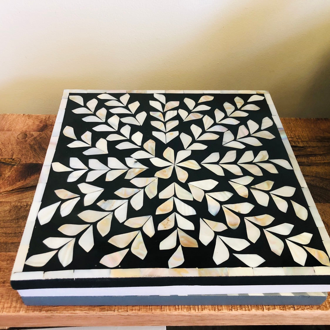 Mother of Pearl Inlay Trivet in Black