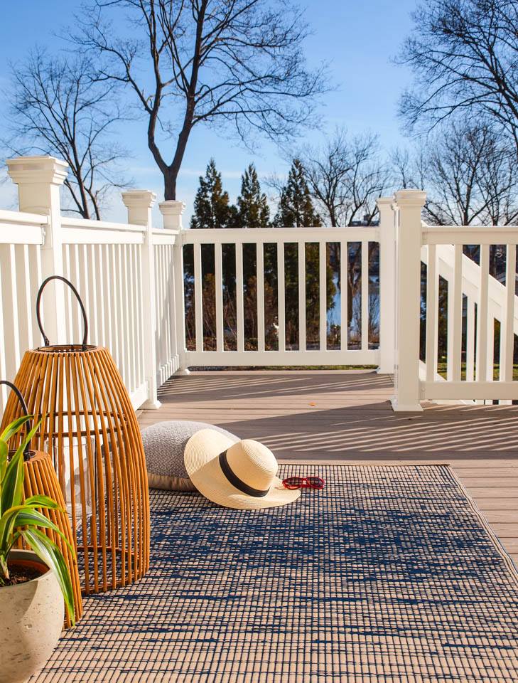 Brooklyn Plastic Rug in Blue