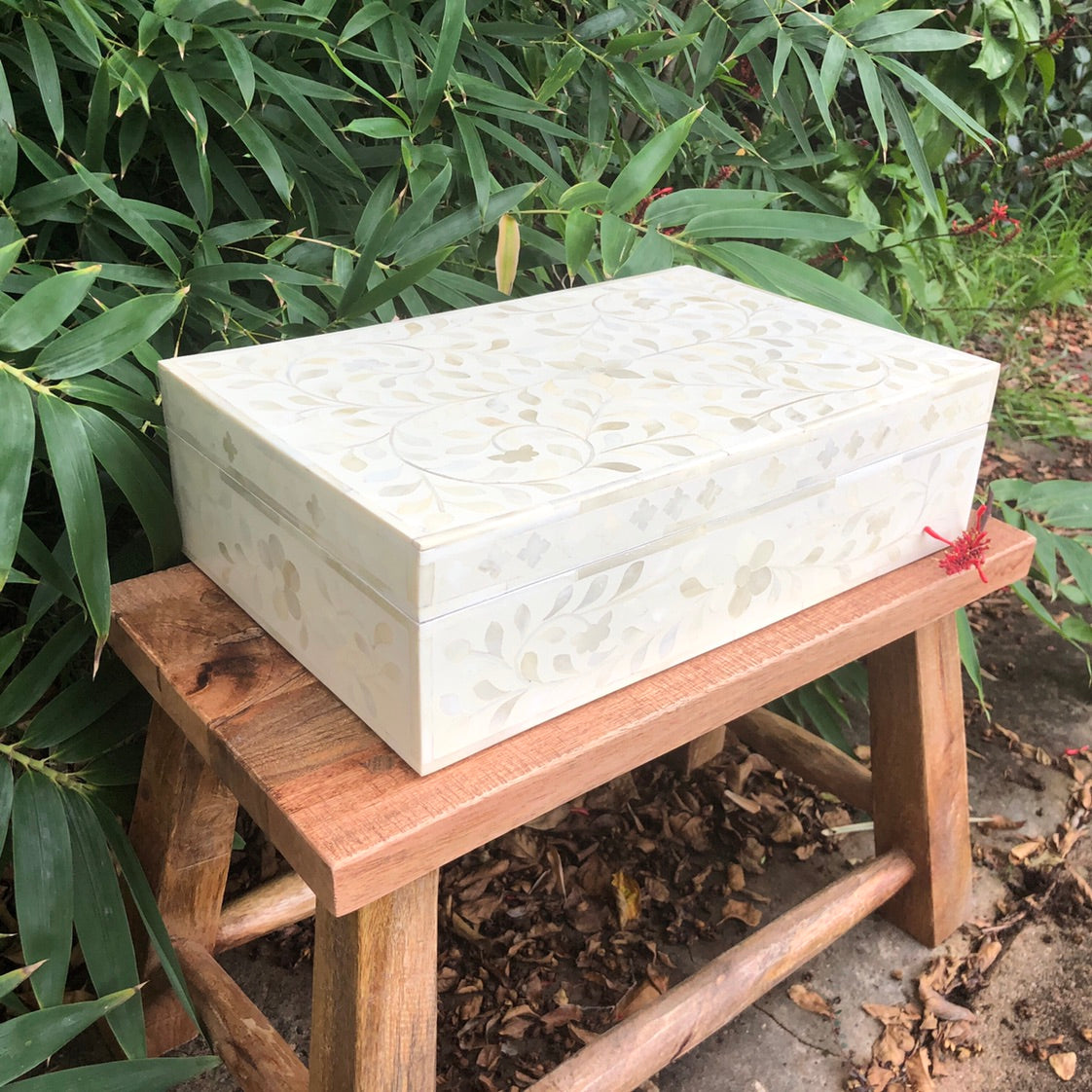 Zohi Interiors Signature Collection : Mother of Pearl Inlay Box in Floral/White