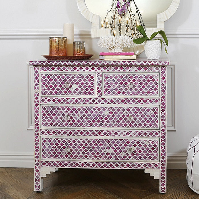 Bone Inlay Chest with 7 Drawers in Celtic/Black