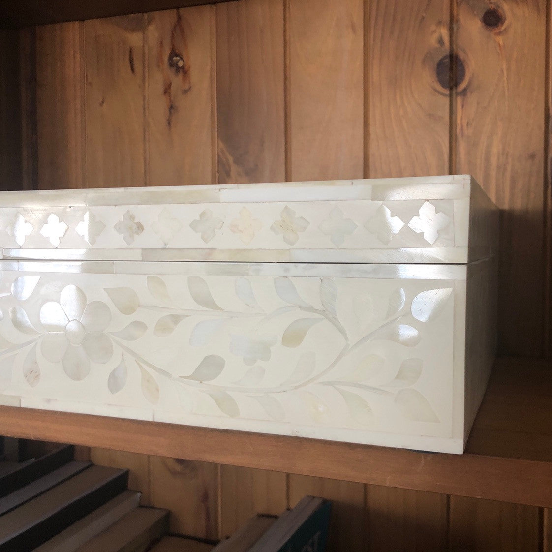 Zohi Interiors Signature Collection : Bone Inlay Large Box in Floral/White