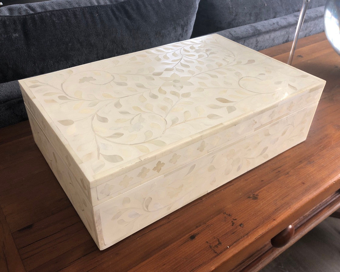 Zohi Interiors Signature Collection : Bone Inlay Large Box in Floral/White