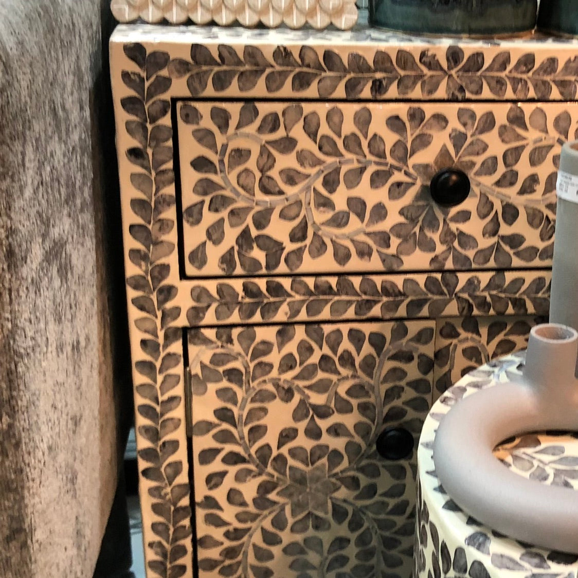 Oystershell Inlay Bedside