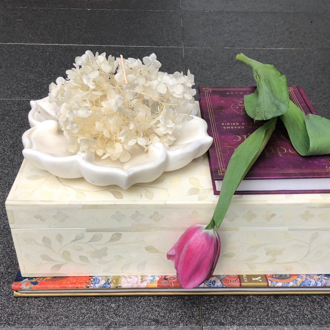 Zohi Interiors Signature Collection : Bone Inlay Large Box in Floral/White