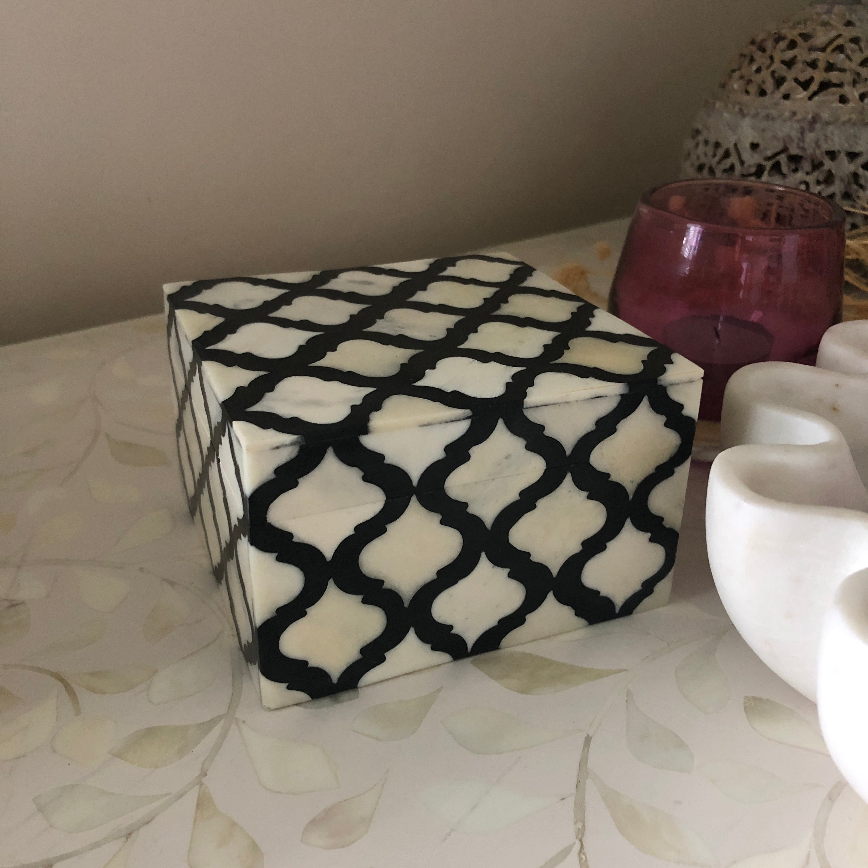Bone Inlay Box in Reverse Quatrefoil Black