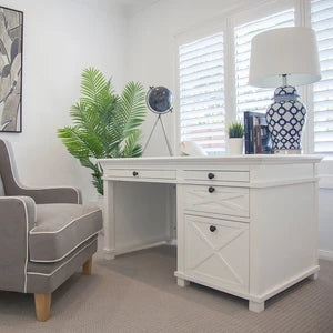 Rosebud Desk
