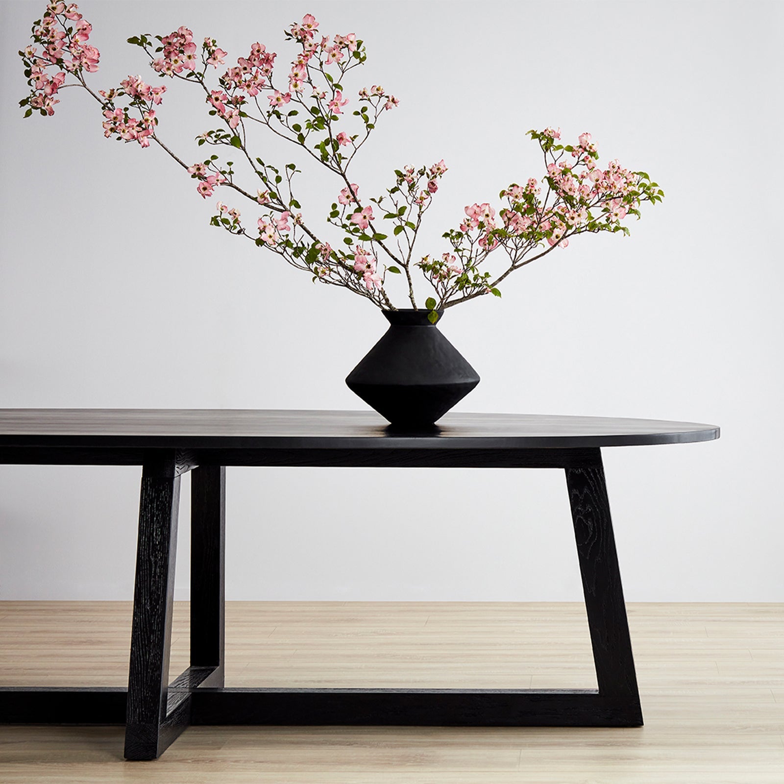 Finbar Dining Table