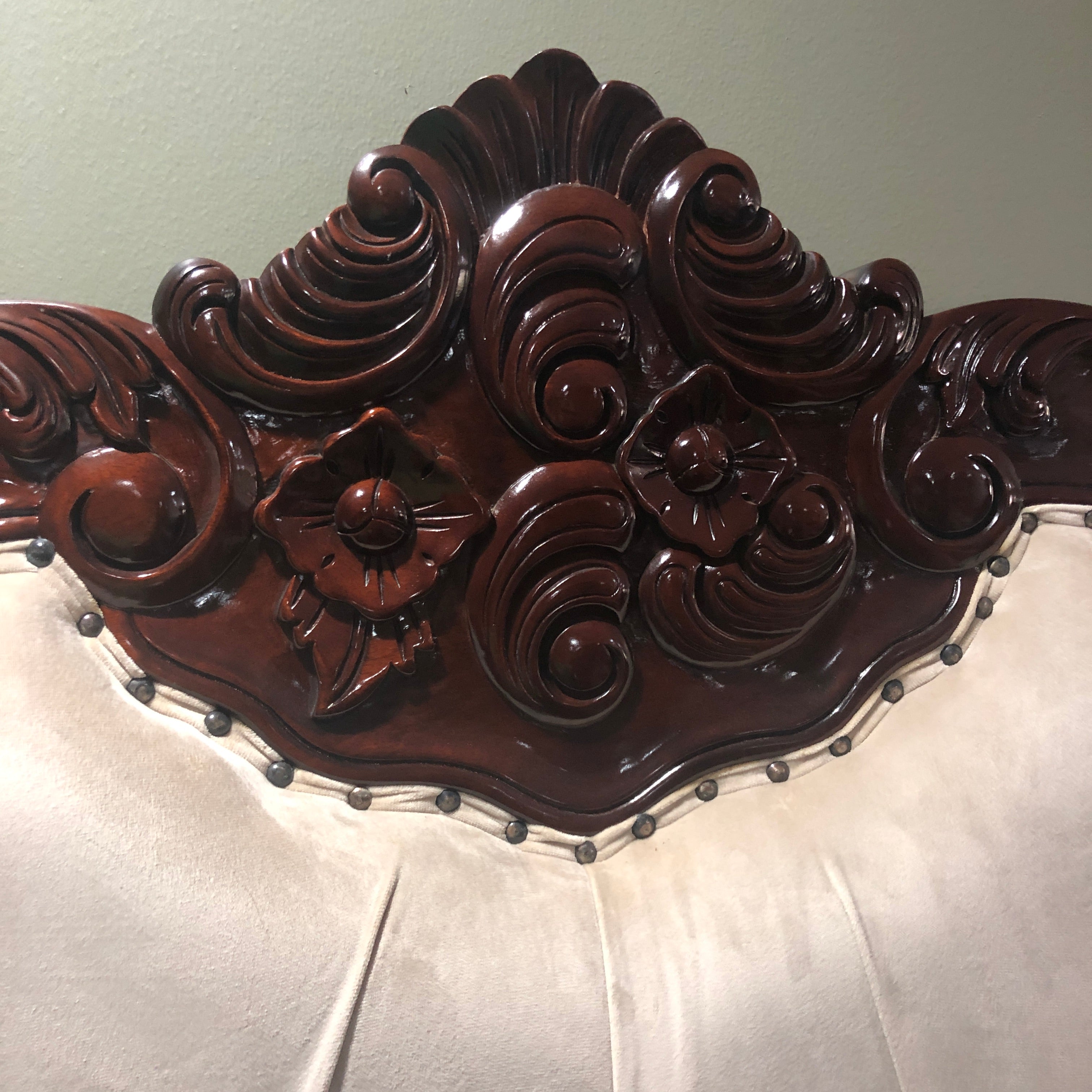 Louis Bedroom Suite - Clearance