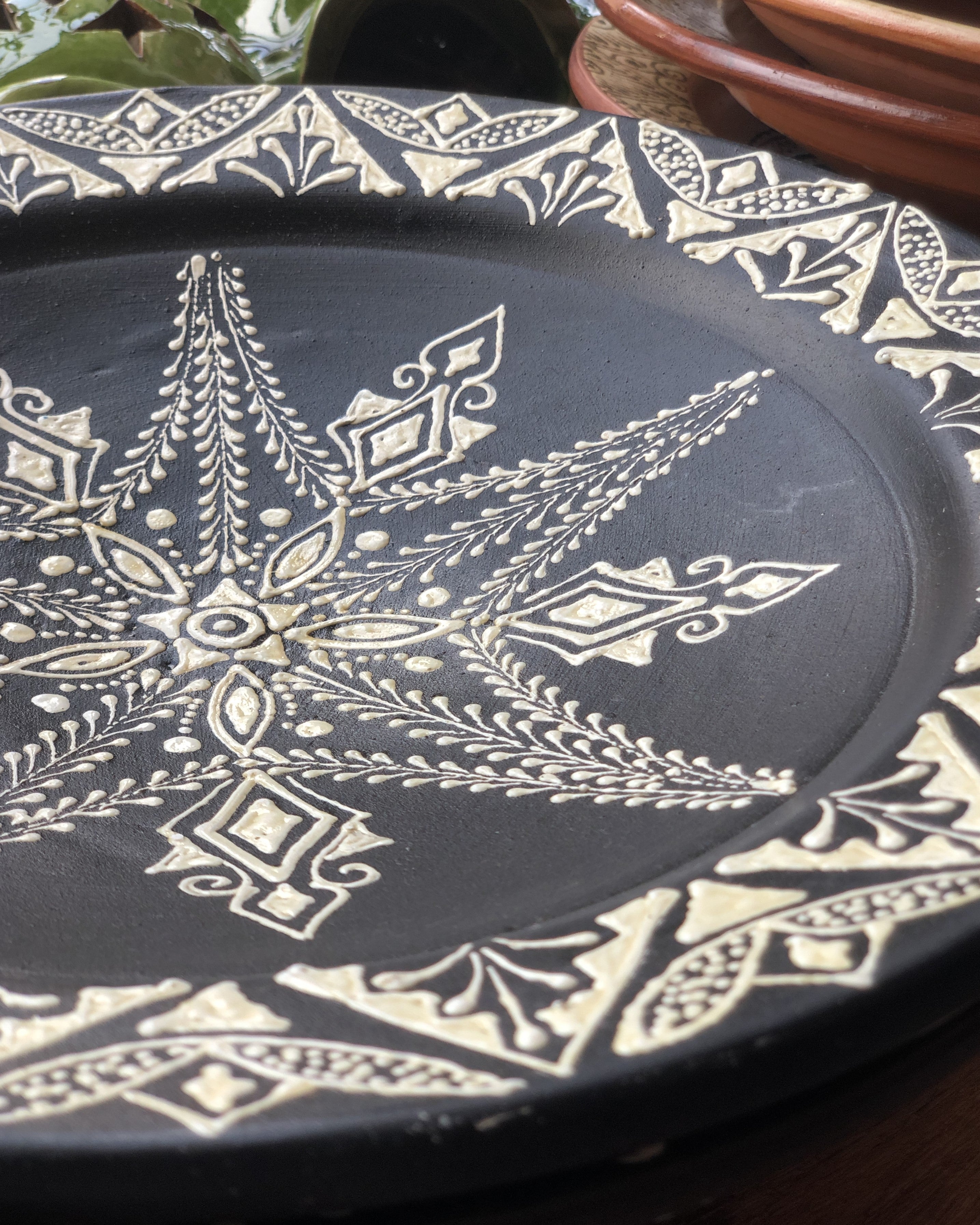 Sahara Henna Plate in Brown