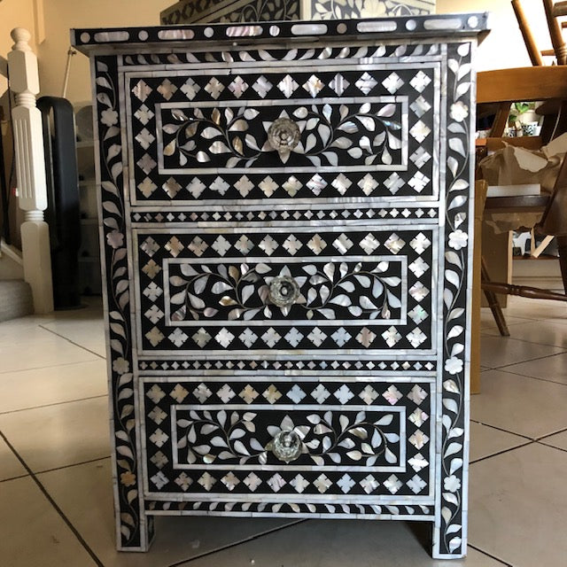 Mother of Pearl Inlay 3 Drawer Chest in Grey