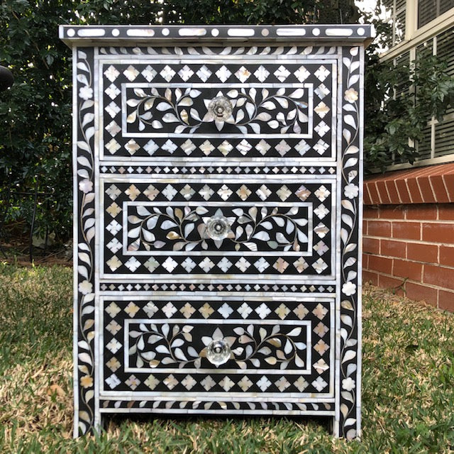 Mother of Pearl Inlay 3 Drawer Chest in Grey
