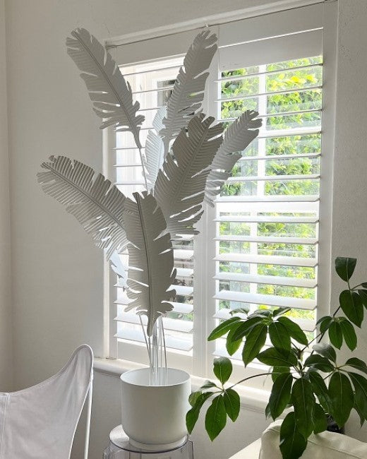 Indi Metal Palm