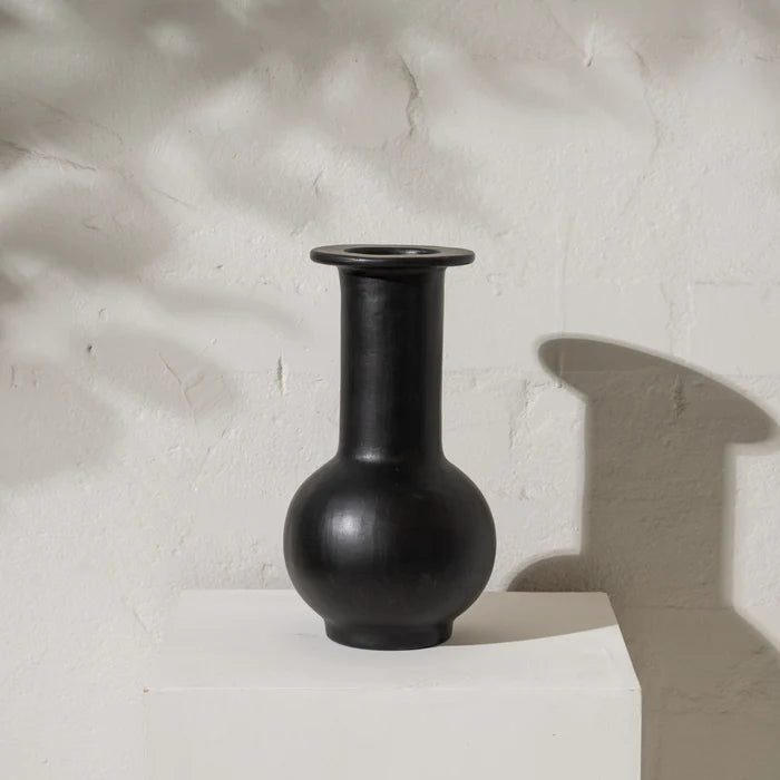 Longpi Carafe Vase